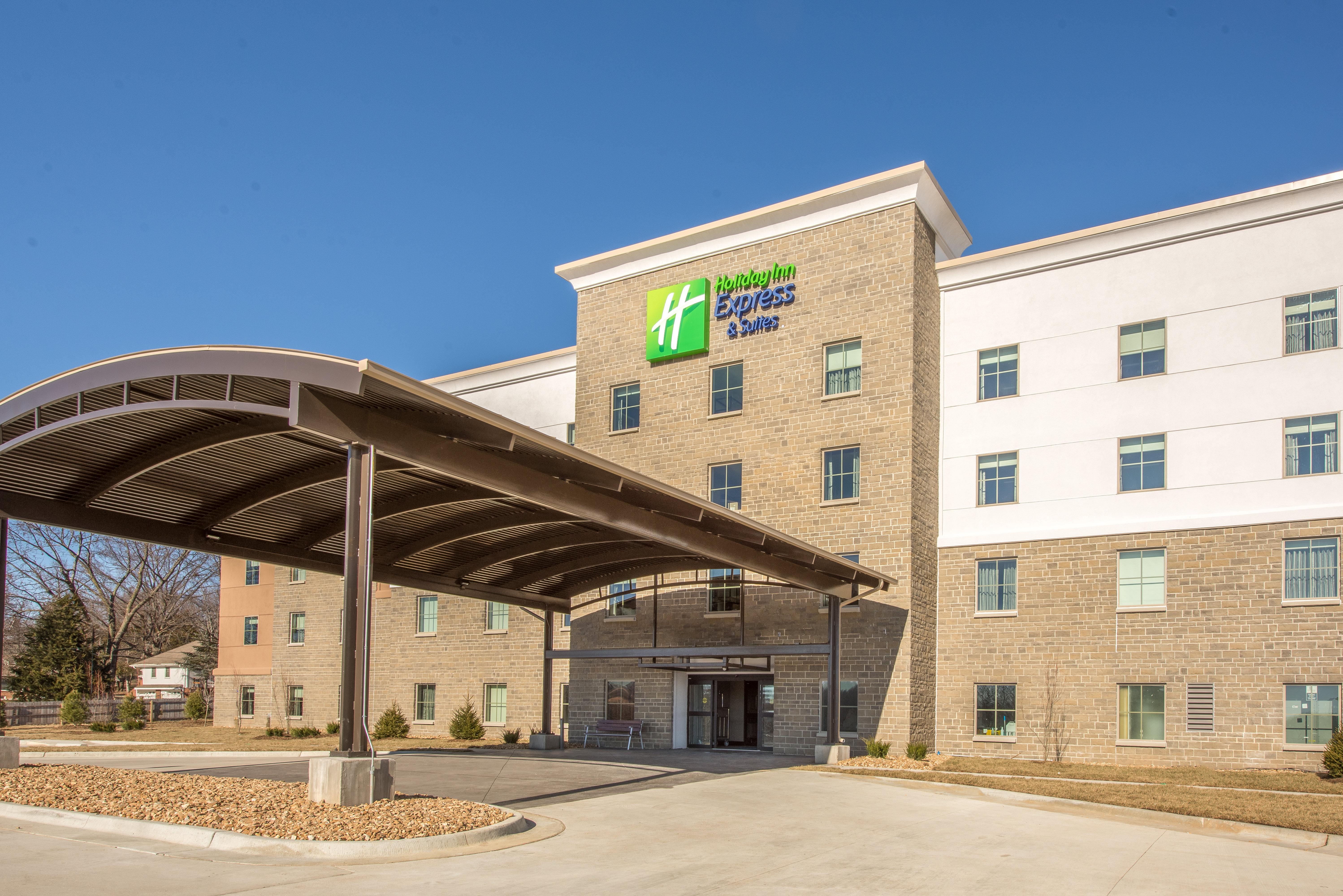 Hotel Express By Ihg Shawnee