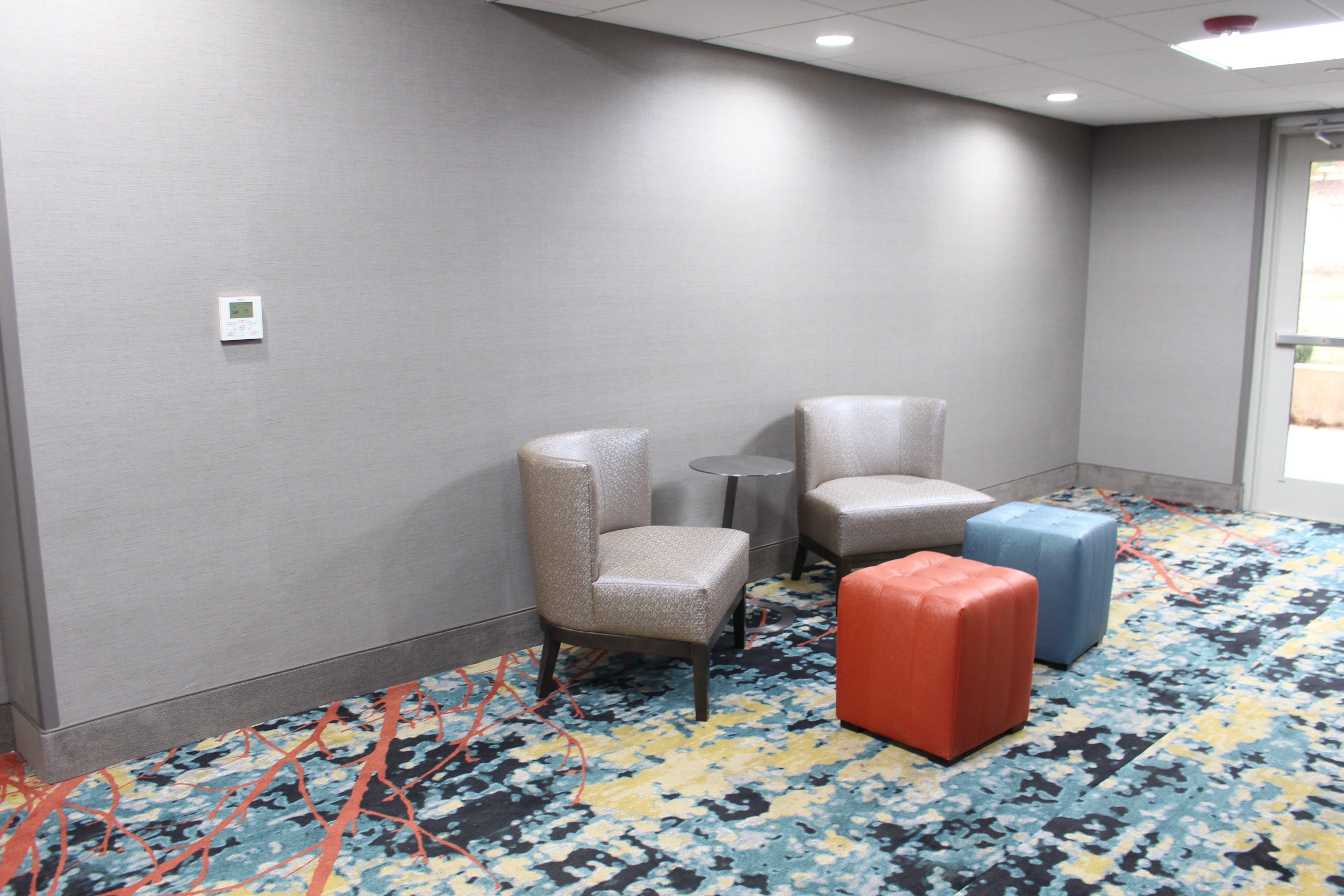 Hotel Express By Ihg Shawnee